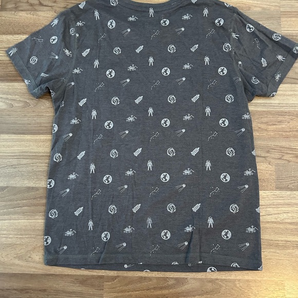 Artistry in motion - Grey small t-shirt - Picture 2 of 4